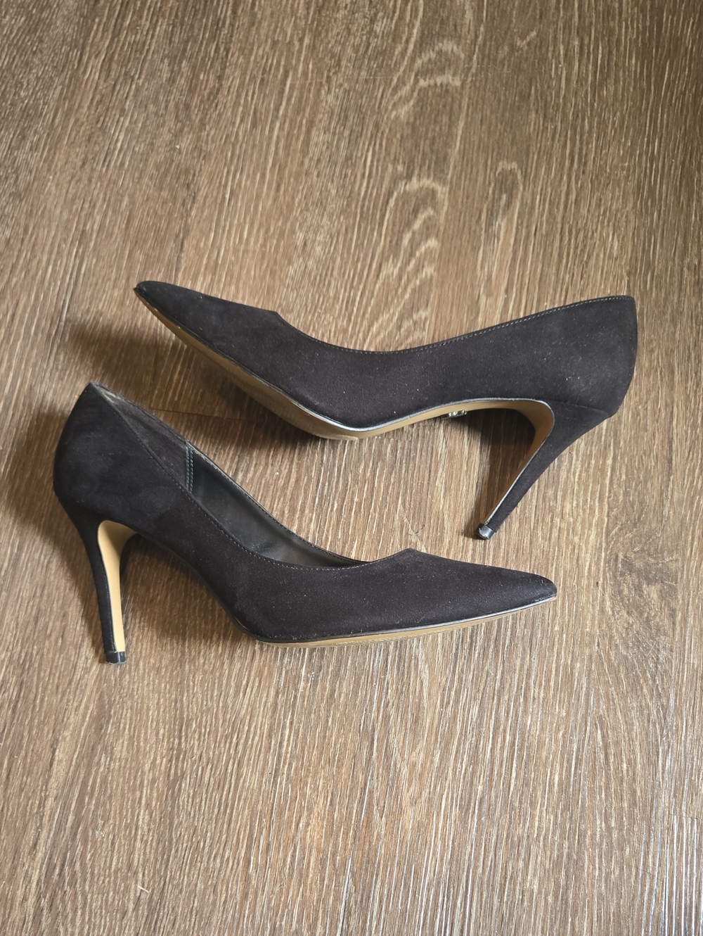 Rock & Republic Pointed Toe Heels